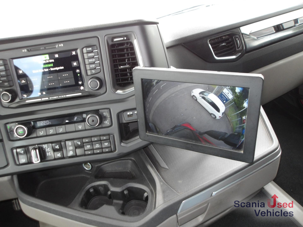 SCANIA R 450 HZ - 4x4 - HYDRAULIK - ADR AT - Tahač: obrázek 3 SCANIA R 450 HZ - 4x4 - HYDRAULIK - ADR AT - Tahač: obrázek 3