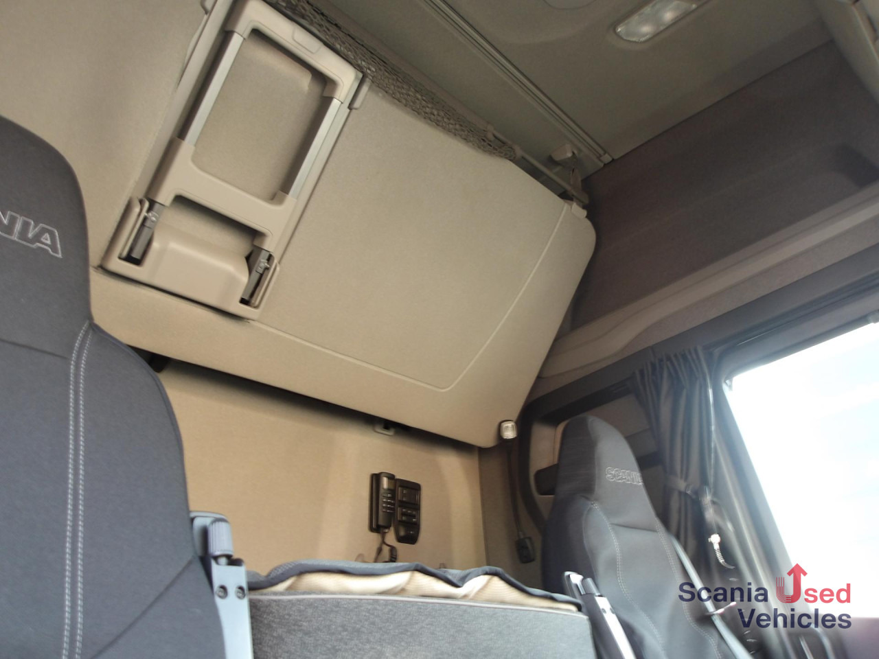 Tahač SCANIA R 460 EB - MEGA - HIGHLINE - 2x TANKs - ACC: obrázek 13 Tahač SCANIA R 460 EB - MEGA - HIGHLINE - 2x TANKs - ACC: obrázek 13