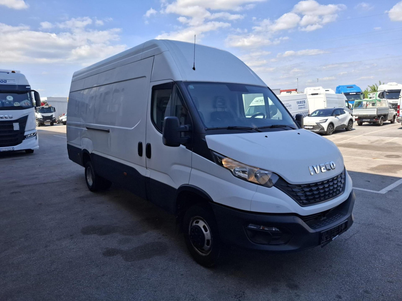 IVECO Daily 35C16V - Mikrobus: obrázek 2 IVECO Daily 35C16V - Mikrobus: obrázek 2