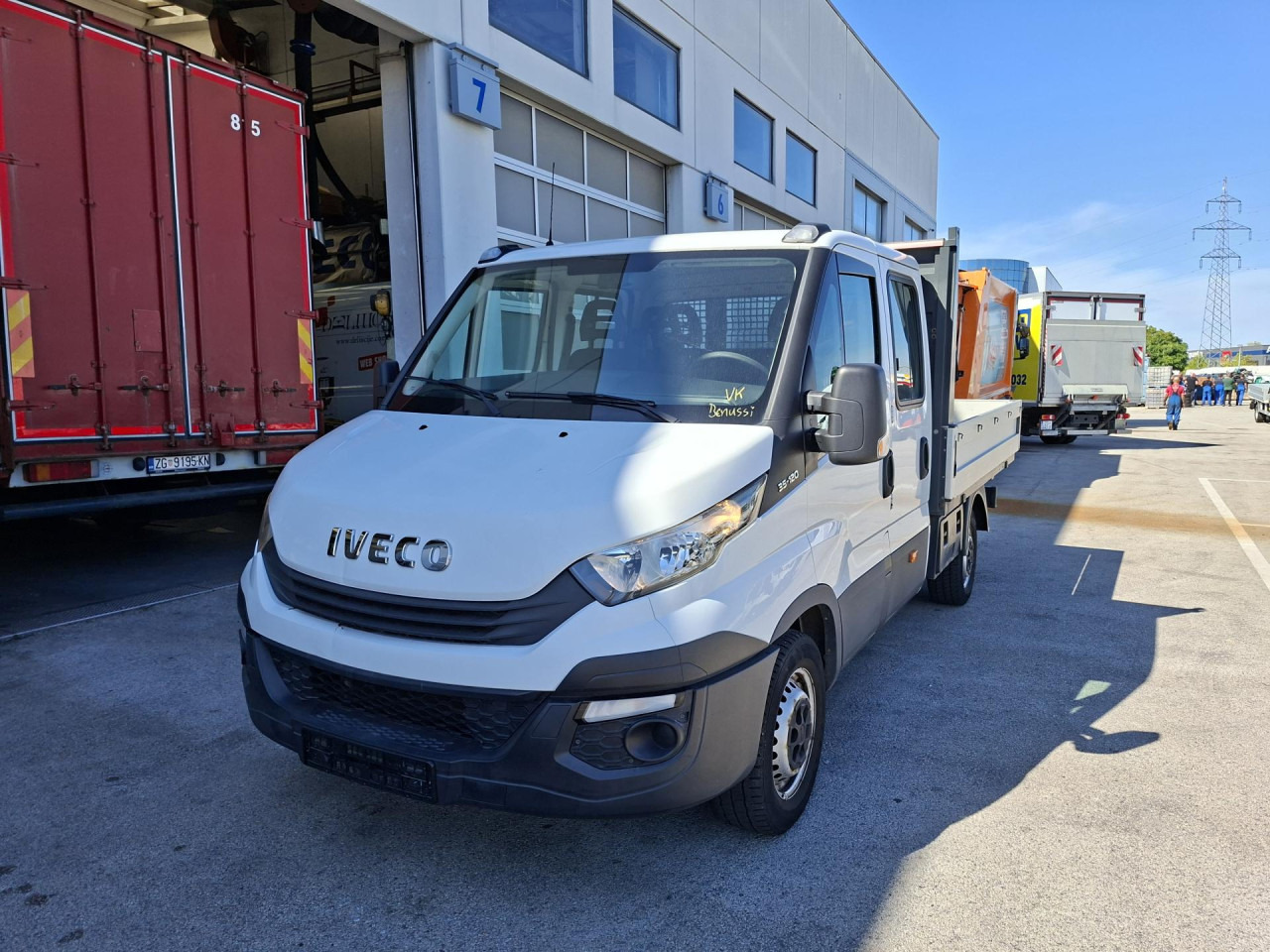 IVECO Daily 35S12 - Furgon, Dodávka s dvojitou kabinou: obrázek 1 IVECO Daily 35S12 - Furgon, Dodávka s dvojitou kabinou: obrázek 1