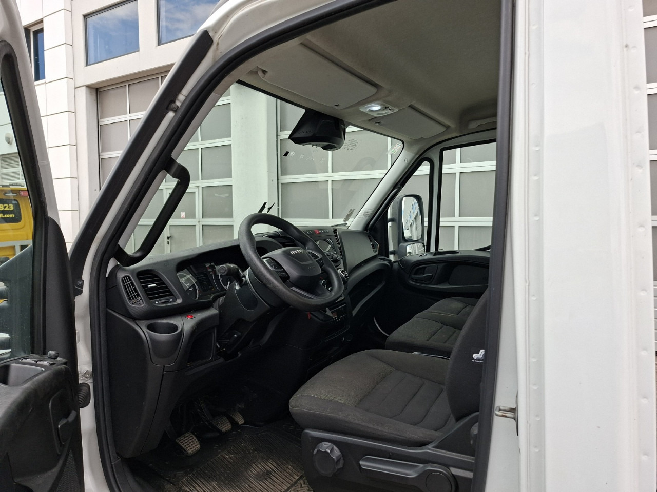 IVECO Daily 70C18H - Podvozek s kabinou: obrázek 5 IVECO Daily 70C18H - Podvozek s kabinou: obrázek 5