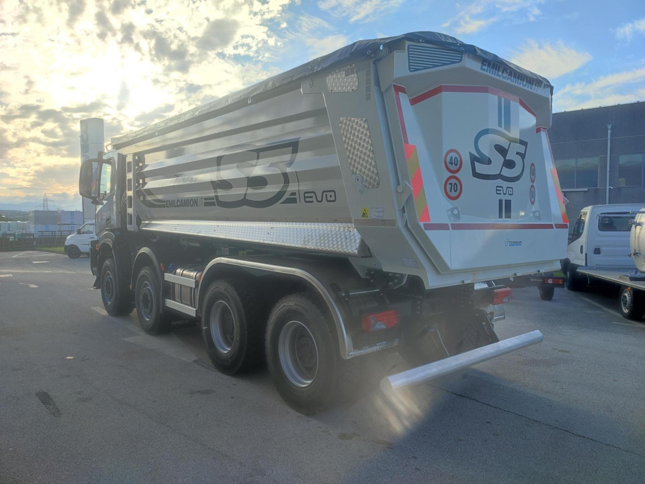 IVECO T-Way AD410T50 - Sklápěč: obrázek 3 IVECO T-Way AD410T50 - Sklápěč: obrázek 3