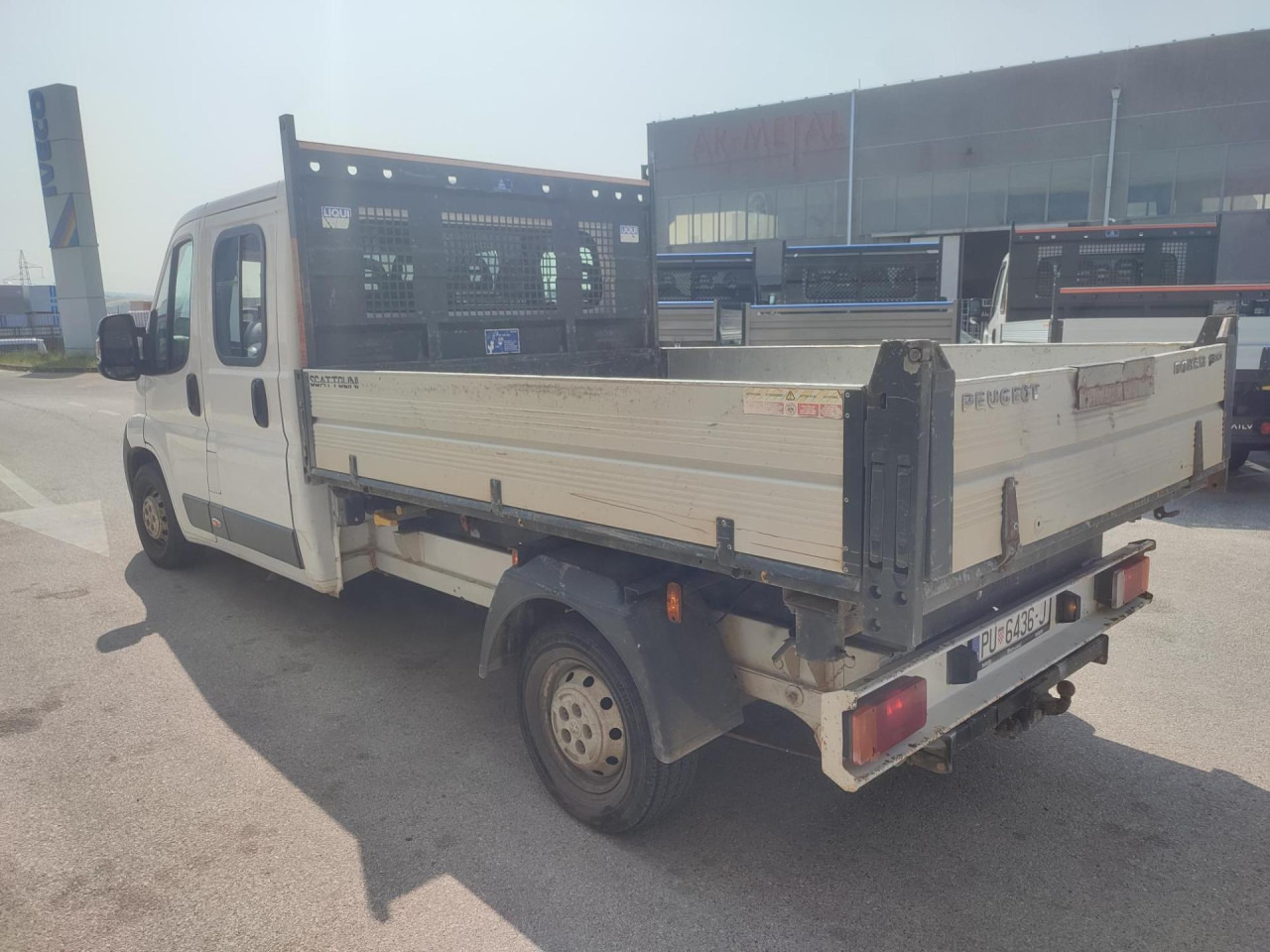 PEUGEOT Boxer 2.2 HDI - Dodávka sklápěč, Dodávka s dvojitou kabinou: obrázek 3 PEUGEOT Boxer 2.2 HDI - Dodávka sklápěč, Dodávka s dvojitou kabinou: obrázek 3