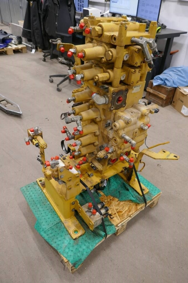 CAT 324 E, Ventilpaket 335-0111 - Hydraulika pro Stavební technika: obrázek 3 CAT 324 E, Ventilpaket 335-0111 - Hydraulika pro Stavební technika: obrázek 3