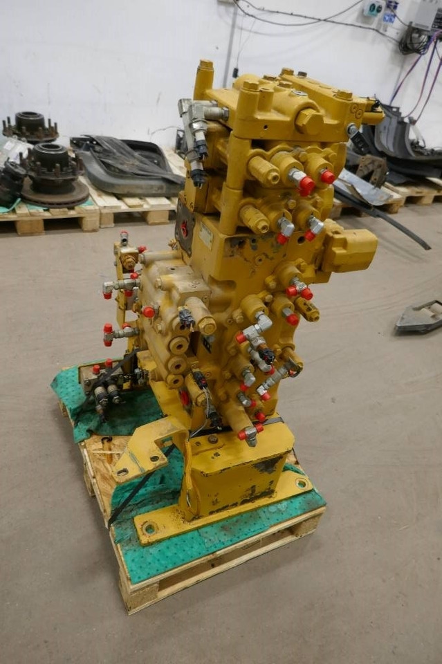 CAT 324 E, Ventilpaket 335-0111 - Hydraulika pro Stavební technika: obrázek 2 CAT 324 E, Ventilpaket 335-0111 - Hydraulika pro Stavební technika: obrázek 2