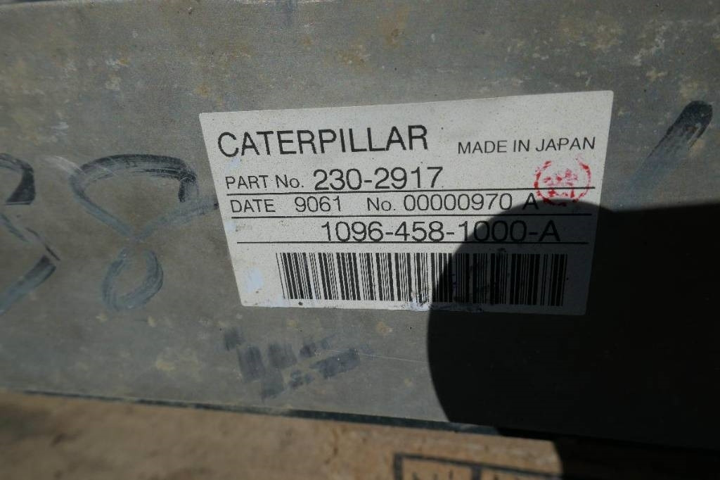 CAT 374 D Intercooler, 230-2917  - Chladič pro Stavební technika: obrázek 2 CAT 374 D Intercooler, 230-2917  - Chladič pro Stavební technika: obrázek 2