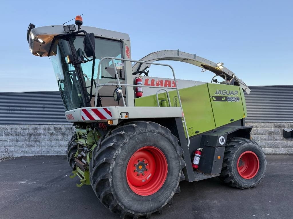 Claas Jaguar 850 - Sklízecí řezačka: obrázek 1 Claas Jaguar 850 - Sklízecí řezačka: obrázek 1