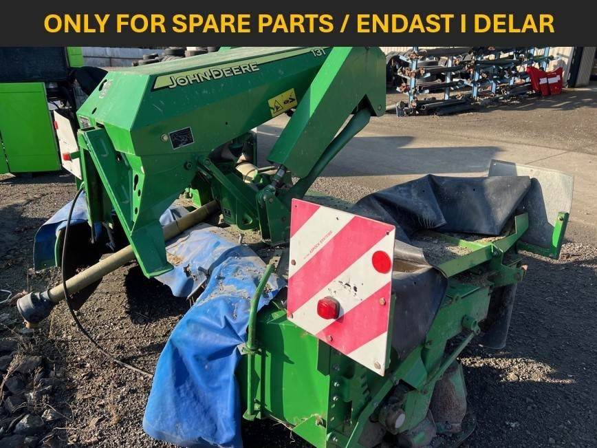John Deere 131 Frontslåtter - Žací stroj: obrázek 1 John Deere 131 Frontslåtter - Žací stroj: obrázek 1