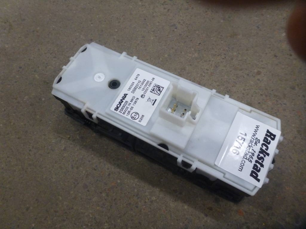 Scania R 650 - Elektrický systém pro Nákladní auto: obrázek 2 Scania R 650 - Elektrický systém pro Nákladní auto: obrázek 2