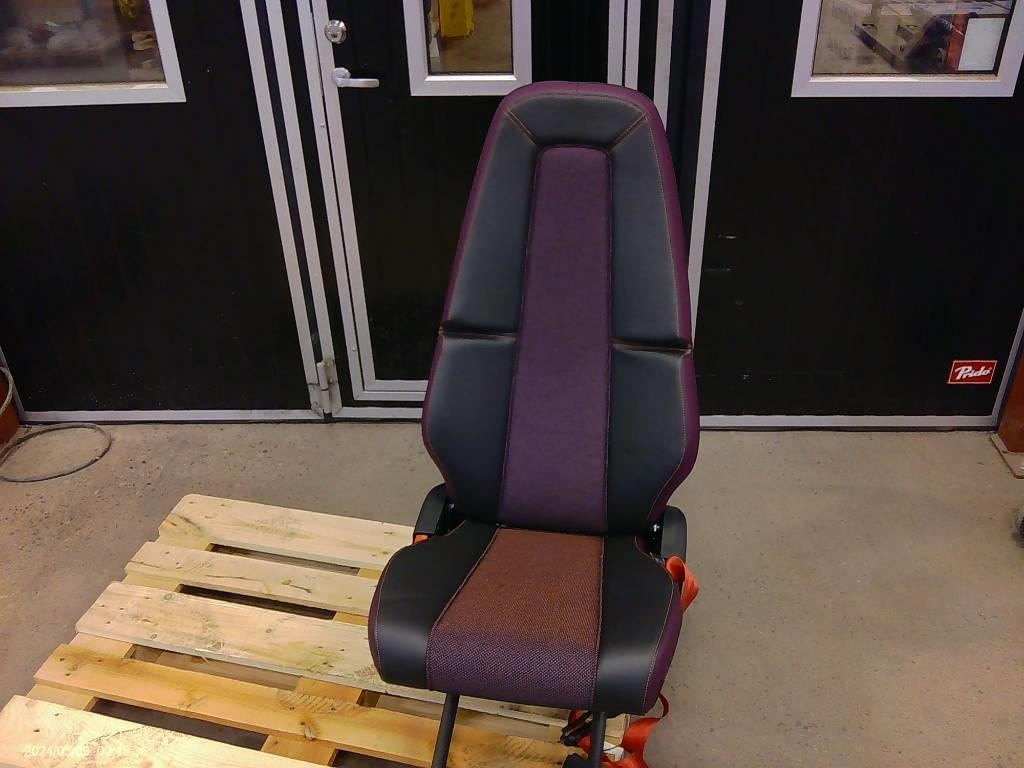 Volvo FM passagerarstol, 23766362 - Kabina pro Nákladní auto: obrázek 1 Volvo FM passagerarstol, 23766362 - Kabina pro Nákladní auto: obrázek 1