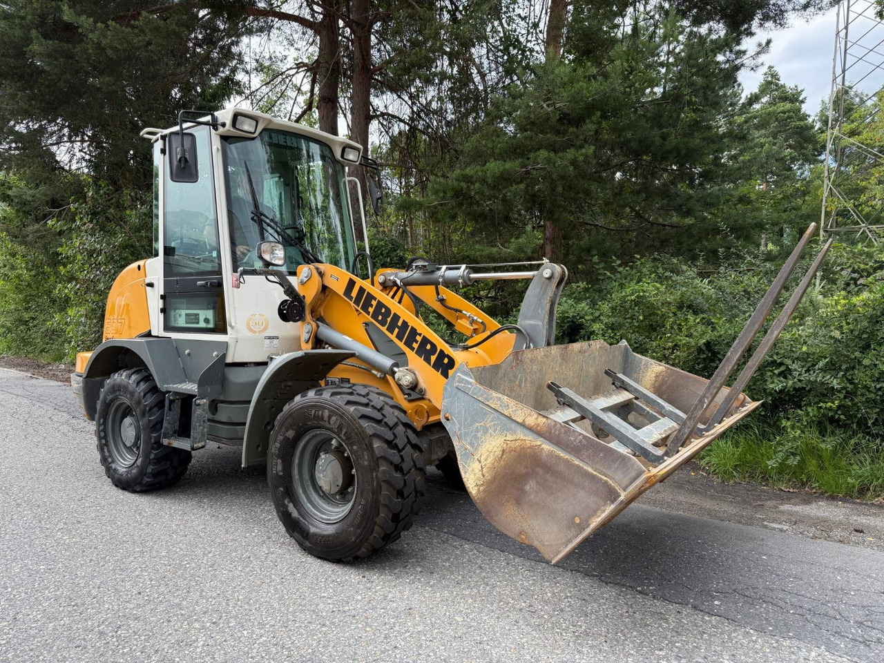 Liebherr L507, Gabel+Schaufel, ONLY 850hours - Kolový nakladač: obrázek 1 Liebherr L507, Gabel+Schaufel, ONLY 850hours - Kolový nakladač: obrázek 1