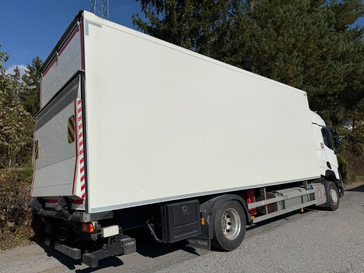 Renault T460 4x2, E 6, Carrier U850, -30C, Ladebordwand - Chladírenský nákladní automobil: obrázek 3 Renault T460 4x2, E 6, Carrier U850, -30C, Ladebordwand - Chladírenský nákladní automobil: obrázek 3