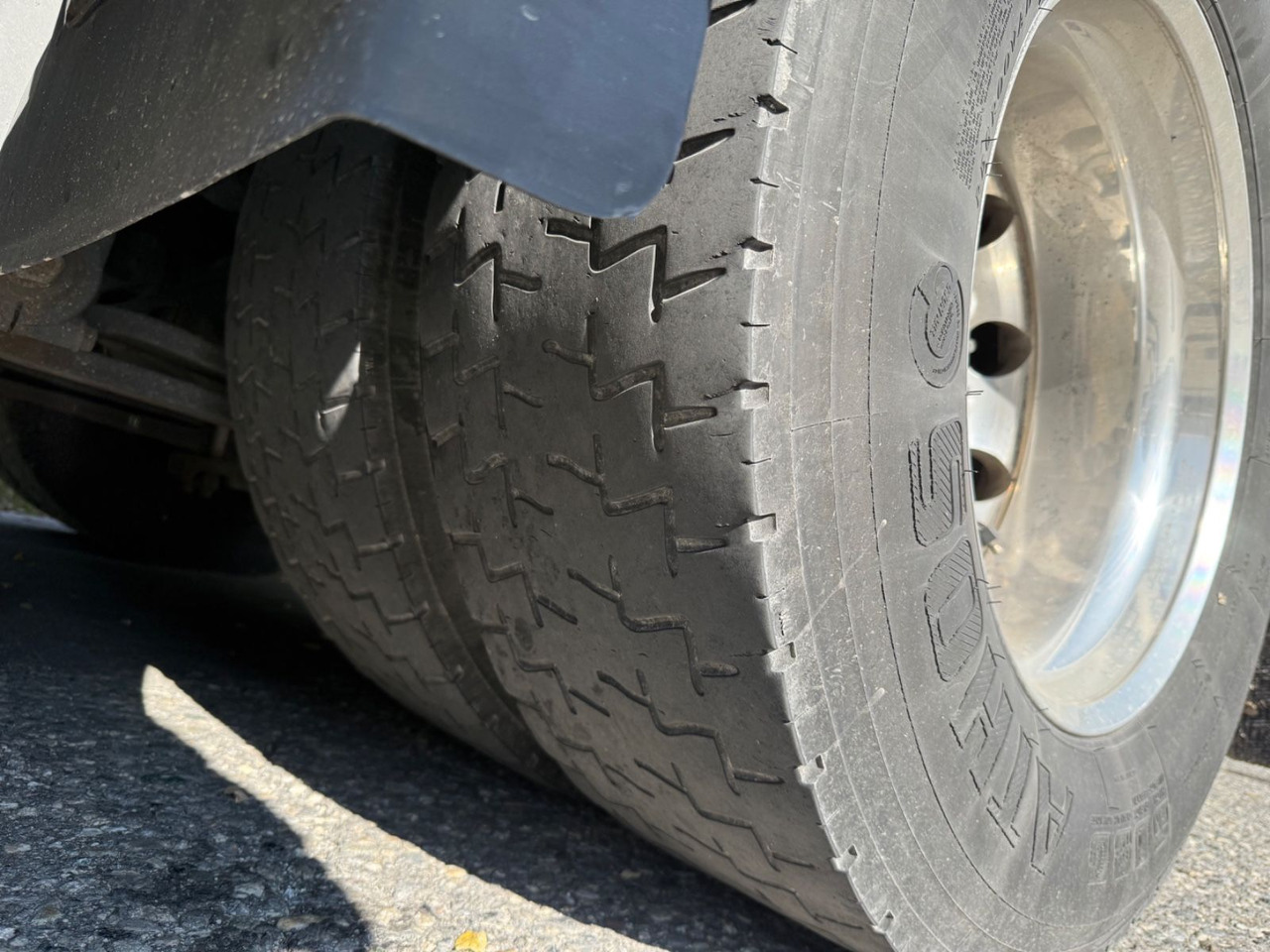 Chladírenský nákladní automobil Renault T460 4x2, E 6, Carrier U850, -30C, Ladebordwand: obrázek 19 Chladírenský nákladní automobil Renault T460 4x2, E 6, Carrier U850, -30C, Ladebordwand: obrázek 19