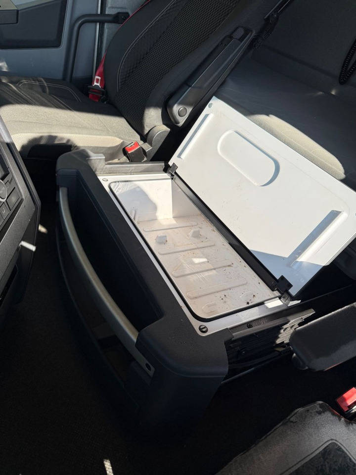 Chladírenský nákladní automobil Renault T460 4x2, E 6, Carrier U850, -30C, Ladebordwand: obrázek 14 Chladírenský nákladní automobil Renault T460 4x2, E 6, Carrier U850, -30C, Ladebordwand: obrázek 14