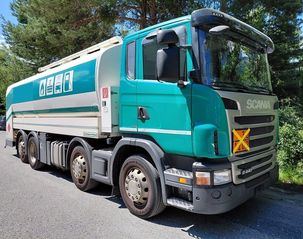 Scania G440 8x2, E5, Schwingenschloegel, 2 Kammern, ADR - Cisternové vozidlo: obrázek 1 Scania G440 8x2, E5, Schwingenschloegel, 2 Kammern, ADR - Cisternové vozidlo: obrázek 1