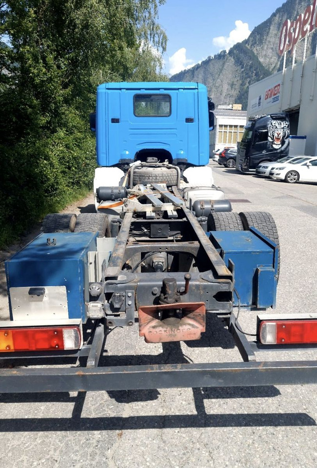 Scania R124LB 420 4x2, Euro 3 - Podvozek s kabinou: obrázek 5 Scania R124LB 420 4x2, Euro 3 - Podvozek s kabinou: obrázek 5