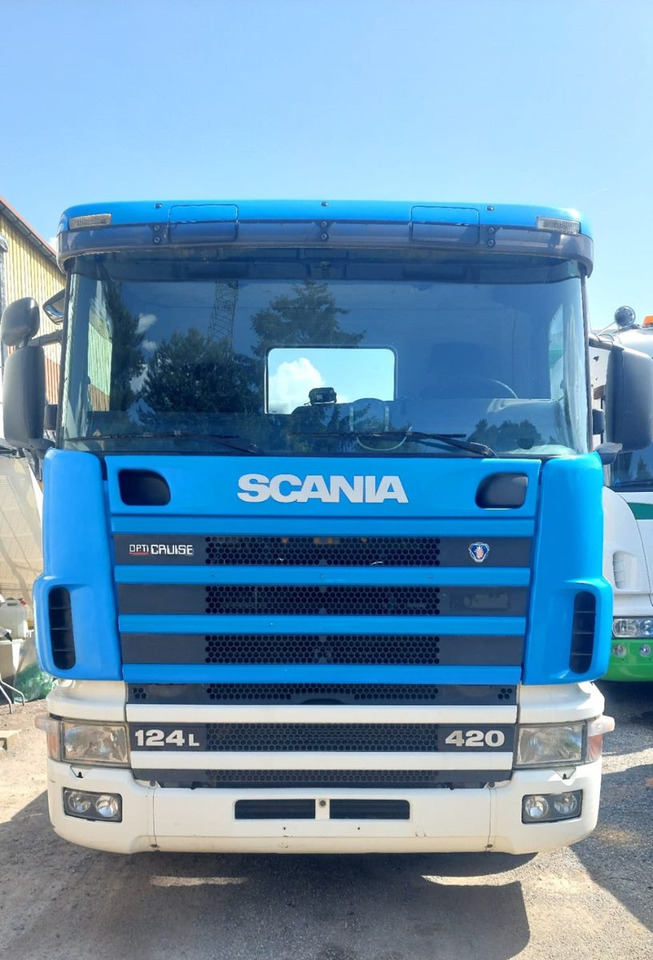 Scania R124LB 420 4x2, Euro 3 - Podvozek s kabinou: obrázek 2 Scania R124LB 420 4x2, Euro 3 - Podvozek s kabinou: obrázek 2