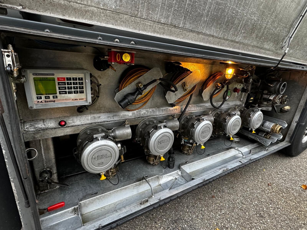Schrader ADR, Treibstoff Diesel/Benzin, 4 Kammern, Sening Schrader ADR, Treibstoff Diesel/Benzin, 4 Kammern, Sening leasing Schrader ADR, Treibstoff Diesel/Benzin, 4 Kammern, Sening Schrader ADR, Treibstoff Diesel/Benzin, 4 Kammern, Sening: obrázek 14