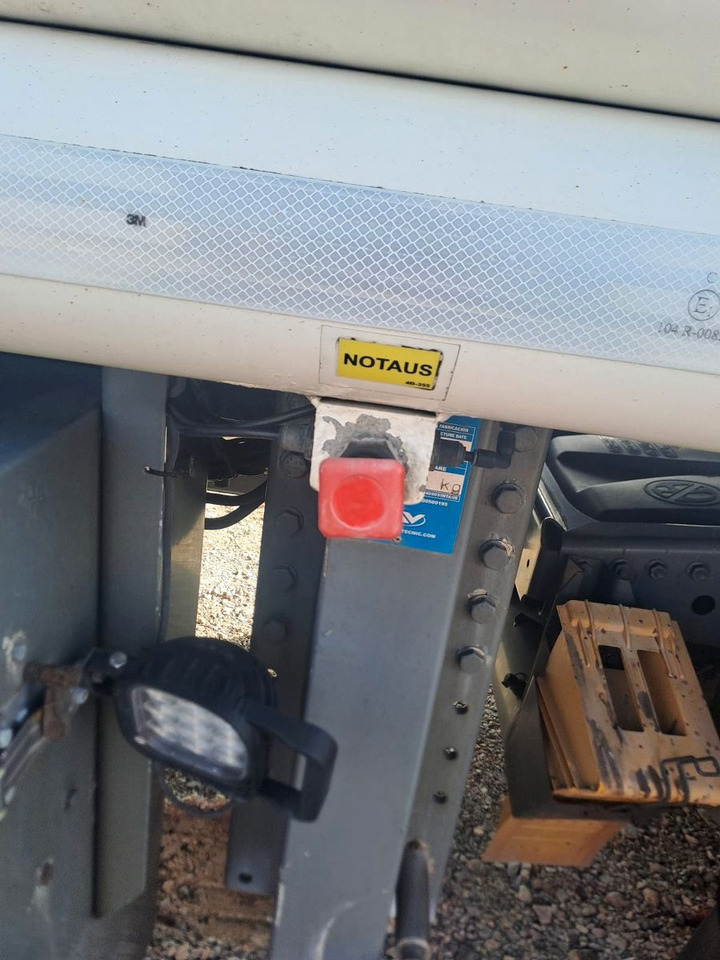 Schrader ADR, Treibstoff Diesel/Benzin, 4 Kammern, Sening Schrader ADR, Treibstoff Diesel/Benzin, 4 Kammern, Sening leasing Schrader ADR, Treibstoff Diesel/Benzin, 4 Kammern, Sening Schrader ADR, Treibstoff Diesel/Benzin, 4 Kammern, Sening: obrázek 9
