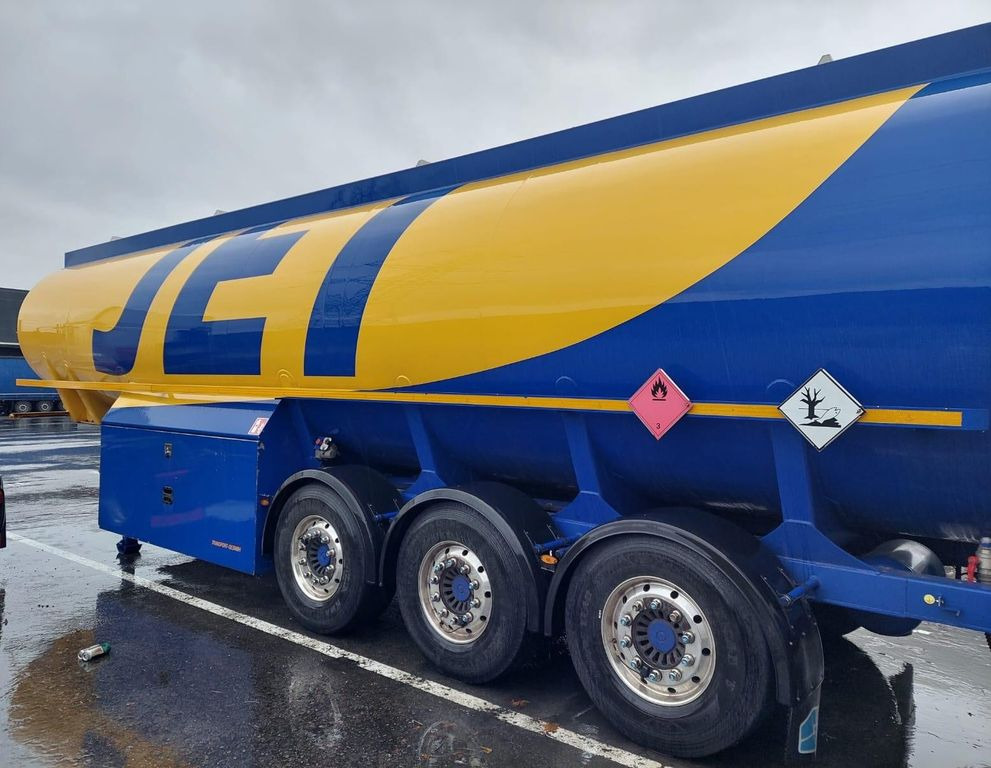 Schwarzmüller Schwingenschlögel,ADR,Diesel/Benzin, 5 Kammern - Cisternový návěs: obrázek 1 Schwarzmüller Schwingenschlögel,ADR,Diesel/Benzin, 5 Kammern - Cisternový návěs: obrázek 1