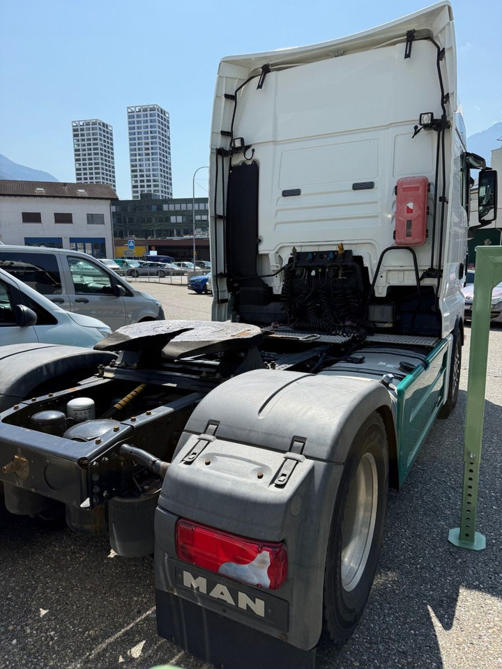 MAN TGX 18.680 V8 4x2, Euro 5,Retarder,Kipphydraulik - Tahač: obrázek 4 MAN TGX 18.680 V8 4x2, Euro 5,Retarder,Kipphydraulik - Tahač: obrázek 4