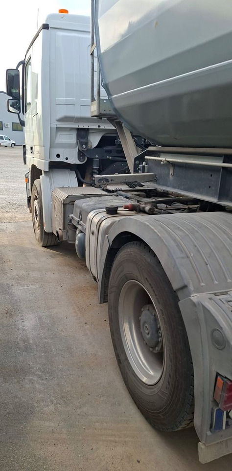 Mercedes-Benz Actros 1844 4x2, MP3, Euro 5 - Tahač: obrázek 4 Mercedes-Benz Actros 1844 4x2, MP3, Euro 5 - Tahač: obrázek 4