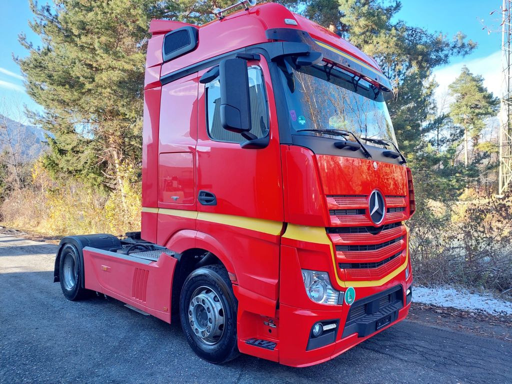 Mercedes-Benz Actros 1845 4x2, E6, Retarder, Schubbodenhydraul Mercedes-Benz Actros 1845 4x2, E6, Retarder, Schubbodenhydraul - Tahač: obrázek 1 Mercedes-Benz Actros 1845 4x2, E6, Retarder, Schubbodenhydraul Mercedes-Benz Actros 1845 4x2, E6, Retarder, Schubbodenhydraul - Tahač: obrázek 1