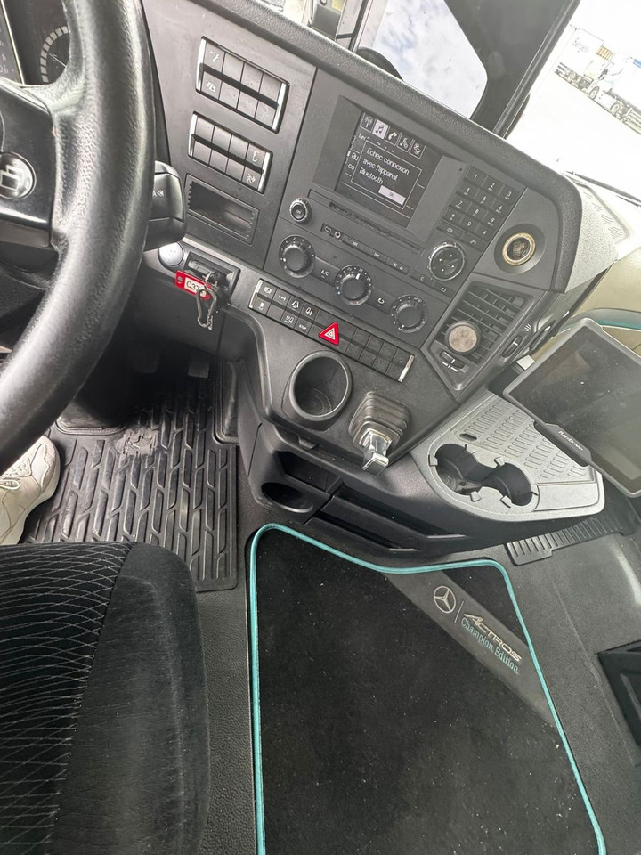 Mercedes-Benz Actros 1846 4x2, E6, Retarder, 2X - Tahač: obrázek 4 Mercedes-Benz Actros 1846 4x2, E6, Retarder, 2X - Tahač: obrázek 4