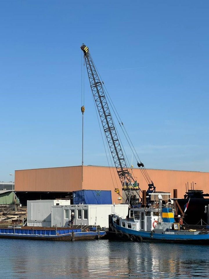 Hitachi KH 100 - Pásový jeřáb: obrázek 1 Hitachi KH 100 - Pásový jeřáb: obrázek 1