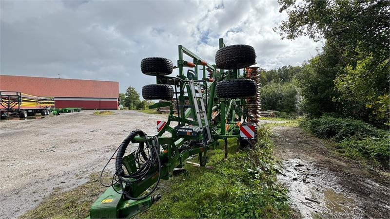 Amazone Cenius 7003 - 2TX Cenius 7003 m. så fordeler  - Brána: obrázek 3 Amazone Cenius 7003 - 2TX Cenius 7003 m. så fordeler  - Brána: obrázek 3