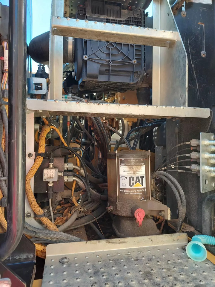 Kolesové rýpadlo 2017 Caterpillar M 318F: obrázek 14