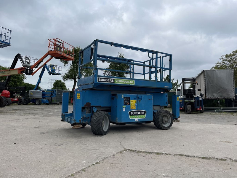 Genie GS-3369 RT - Nůžková plošina: obrázek 4 Genie GS-3369 RT - Nůžková plošina: obrázek 4