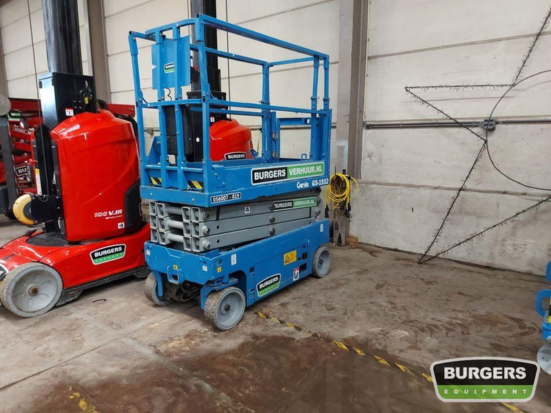 Genie GS1932 - Nůžková plošina: obrázek 1 Genie GS1932 - Nůžková plošina: obrázek 1