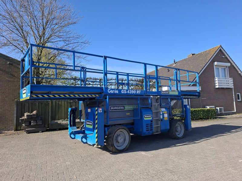 Genie GS4390 RT - Nůžková plošina: obrázek 1 Genie GS4390 RT - Nůžková plošina: obrázek 1