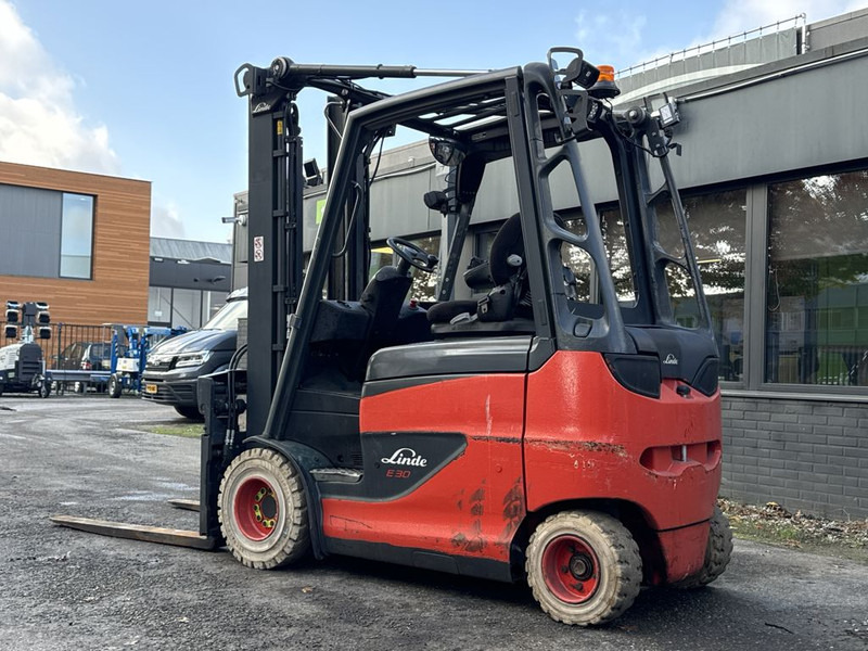 Linde E30H-01/600 - Elektrický vysokozdvižný vozík: obrázek 2 Linde E30H-01/600 - Elektrický vysokozdvižný vozík: obrázek 2