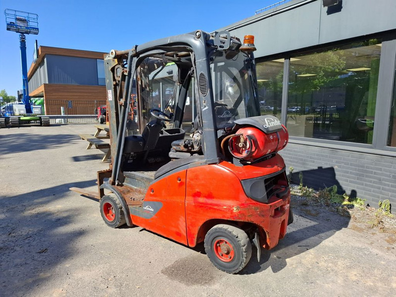 Linde H20T - Plynový vysokozdvižný vozík: obrázek 4 Linde H20T - Plynový vysokozdvižný vozík: obrázek 4