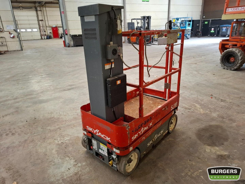 Skyjack SJ16 - Pracovní plošina: obrázek 3 Skyjack SJ16 - Pracovní plošina: obrázek 3