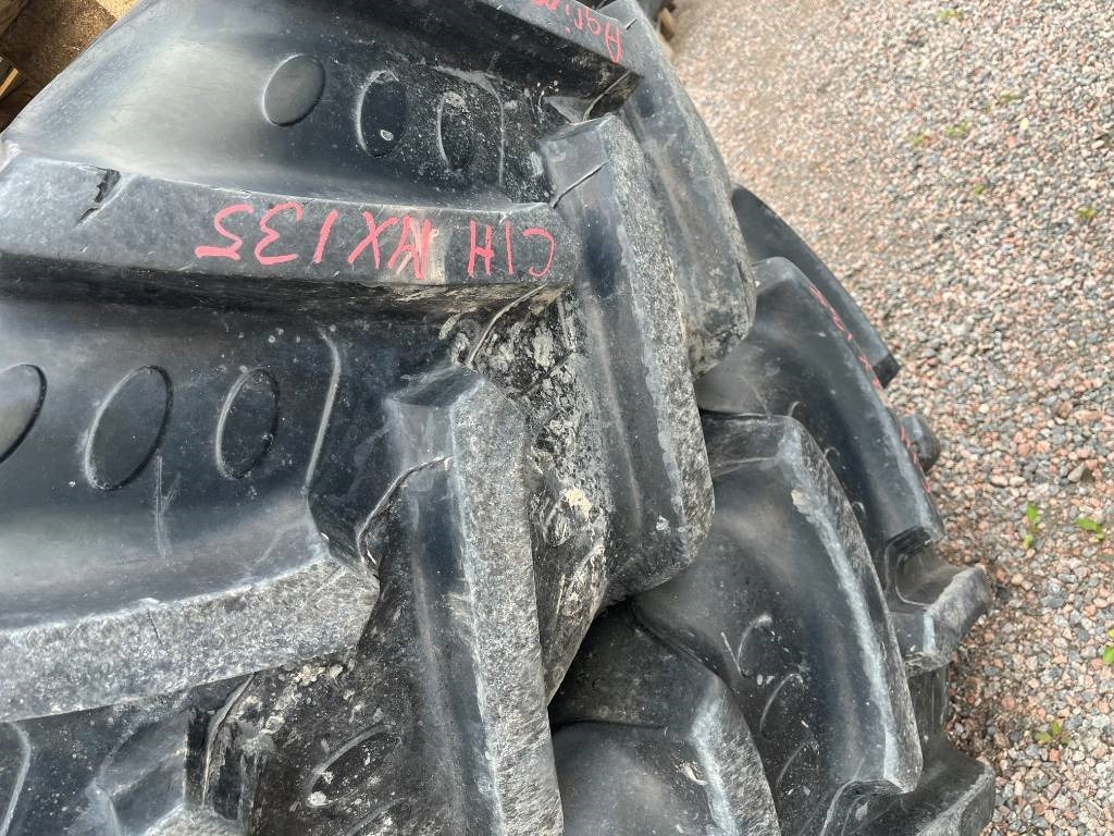 Agrimax 650/65-38 420/85-28 till Case MX 135 - Pneumatiky pro Zemědělská technika: obrázek 3 Agrimax 650/65-38 420/85-28 till Case MX 135 - Pneumatiky pro Zemědělská technika: obrázek 3