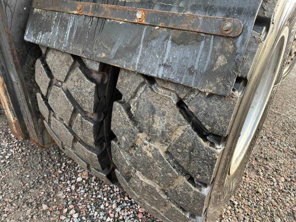 Dieselový vysokozdvižný vozík Kalmar DCE 100-6: obrázek 10 Dieselový vysokozdvižný vozík Kalmar DCE 100-6: obrázek 10