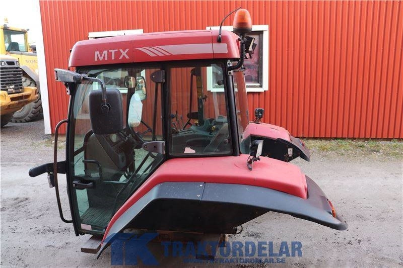 McCormick MTX 185 - Kabina pro Zemědělská technika: obrázek 4 McCormick MTX 185 - Kabina pro Zemědělská technika: obrázek 4
