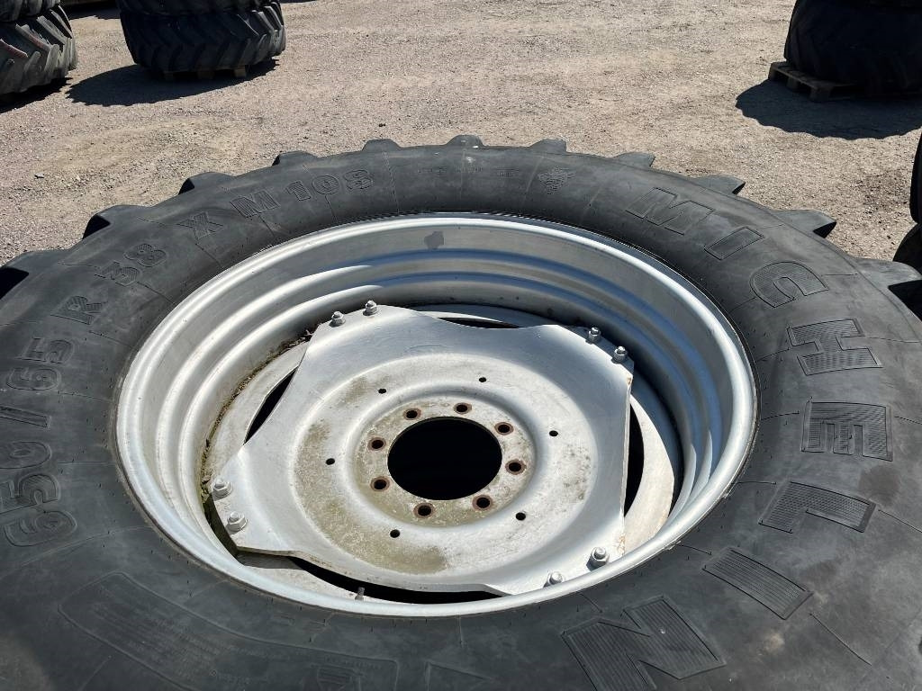 Michelin 650/65R38 till Case MX 135 - Pneumatiky pro Zemědělská technika: obrázek 3 Michelin 650/65R38 till Case MX 135 - Pneumatiky pro Zemědělská technika: obrázek 3