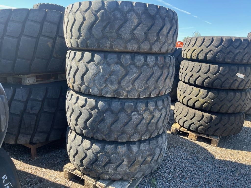 Michelin XHA 15,5-R25 till Volvo L50E C D B - Pneumatiky pro Stavební technika: obrázek 1 Michelin XHA 15,5-R25 till Volvo L50E C D B - Pneumatiky pro Stavební technika: obrázek 1