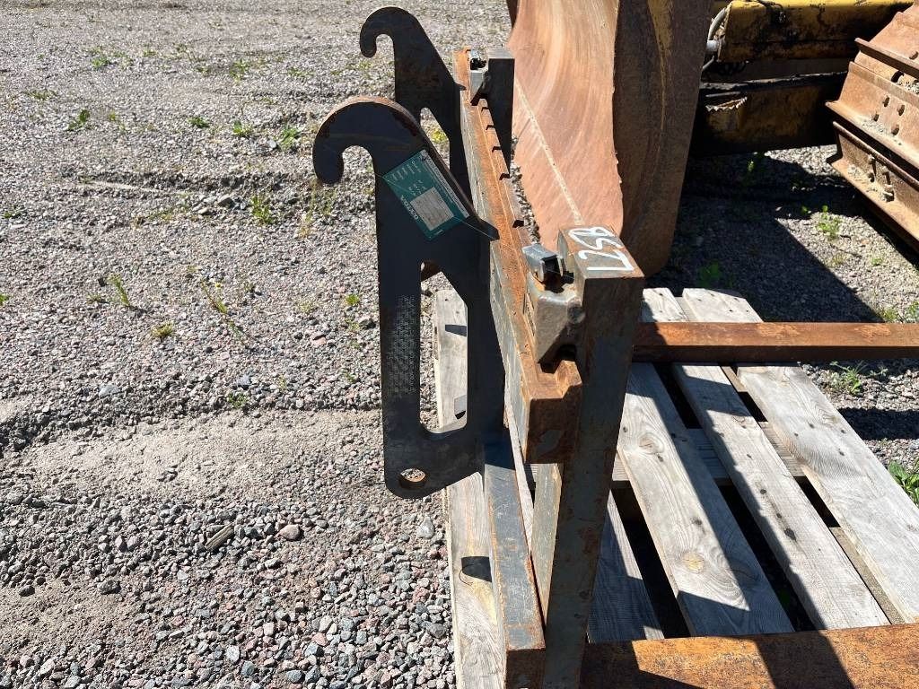 Pallgafflar Gaffelställ Volvo L25 L20 - Vidle pro Stavební technika: obrázek 3 Pallgafflar Gaffelställ Volvo L25 L20 - Vidle pro Stavební technika: obrázek 3