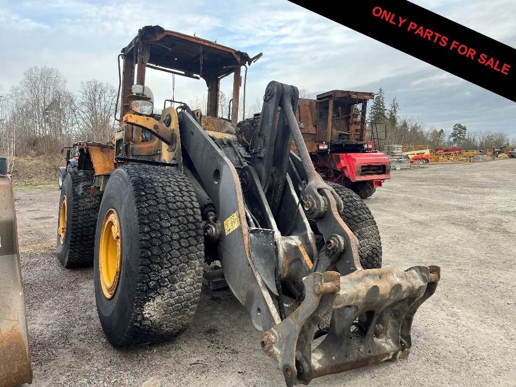 Volvo L 120 F Dismantled. Only specific spare parts - Kolový nakladač: obrázek 1 Volvo L 120 F Dismantled. Only specific spare parts - Kolový nakladač: obrázek 1