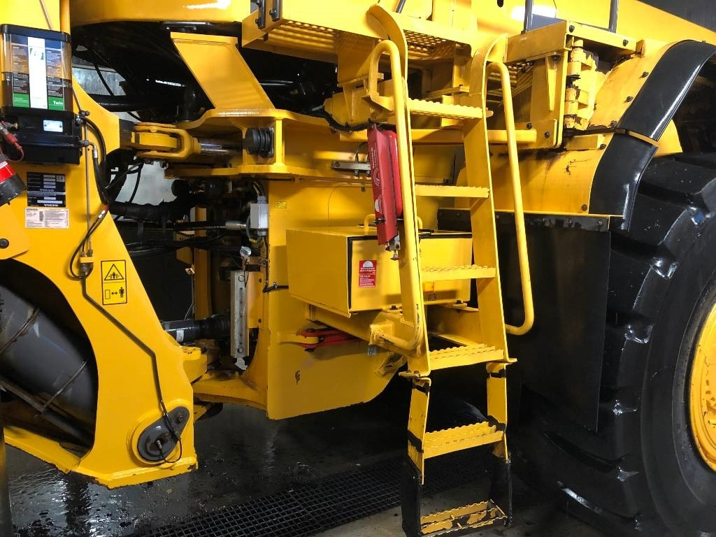 Volvo L 350 F Dismantled for parts - Kolový nakladač: obrázek 4 Volvo L 350 F Dismantled for parts - Kolový nakladač: obrázek 4