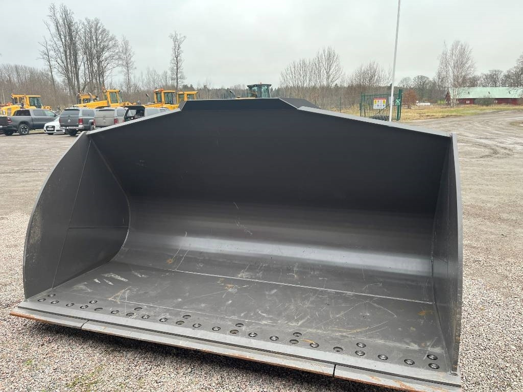Volvo L150H L180H Ny Skopa Volvo L150 L180 Bucket - Lžíce pro Stavební technika: obrázek 5 Volvo L150H L180H Ny Skopa Volvo L150 L180 Bucket - Lžíce pro Stavební technika: obrázek 5
