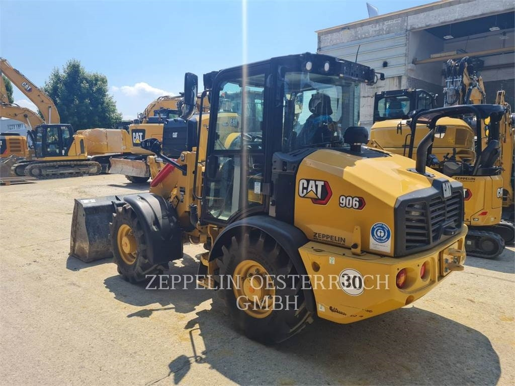CAT 906-14 - Kolový nakladač: obrázek 4 CAT 906-14 - Kolový nakladač: obrázek 4