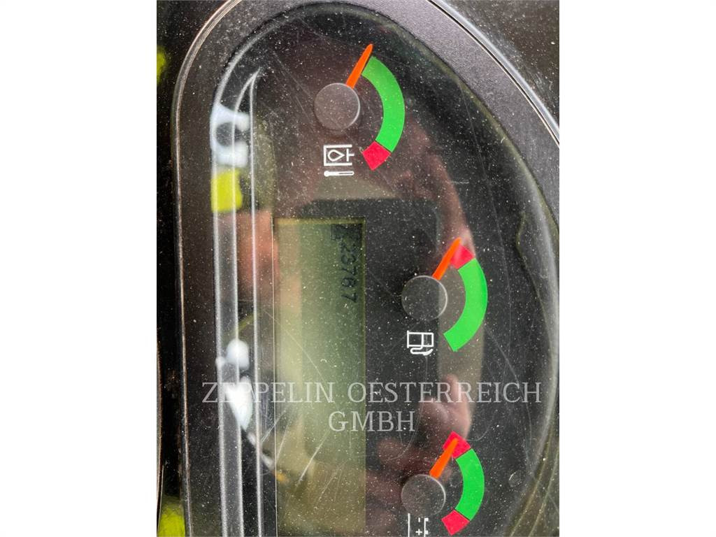 CAT 907M - Kolový nakladač: obrázek 5 CAT 907M - Kolový nakladač: obrázek 5