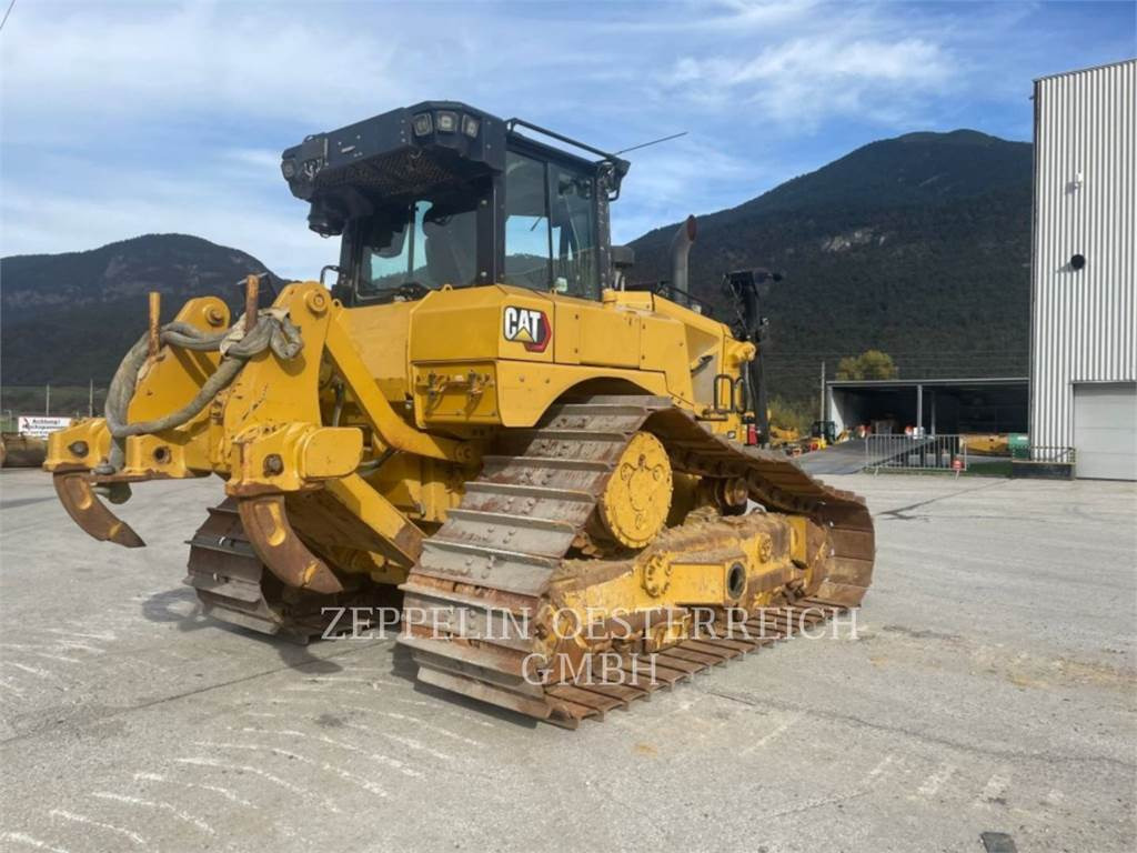 CAT D6-20XE - Buldozer: obrázek 3 CAT D6-20XE - Buldozer: obrázek 3