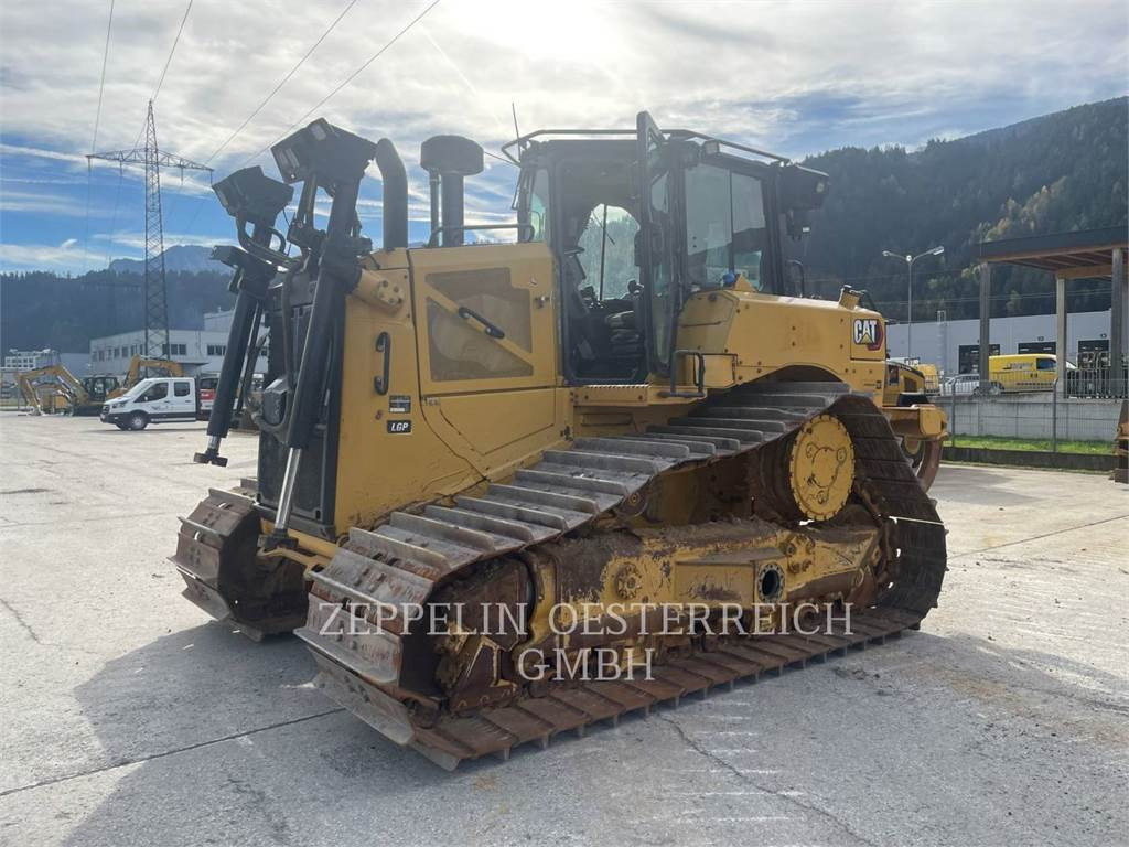 CAT D6-20XE - Buldozer: obrázek 1 CAT D6-20XE - Buldozer: obrázek 1